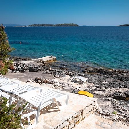 Apartments By The Sea Cove Nova, Korcula - 11353 เวลาลูกา ภายนอก รูปภาพ