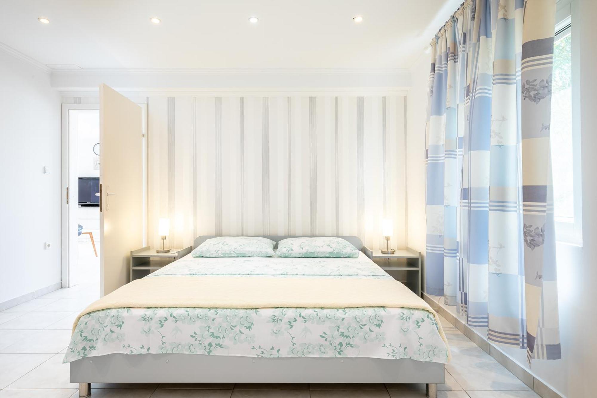 Apartments By The Sea Cove Nova, Korcula - 11353 เวลาลูกา ภายนอก รูปภาพ
